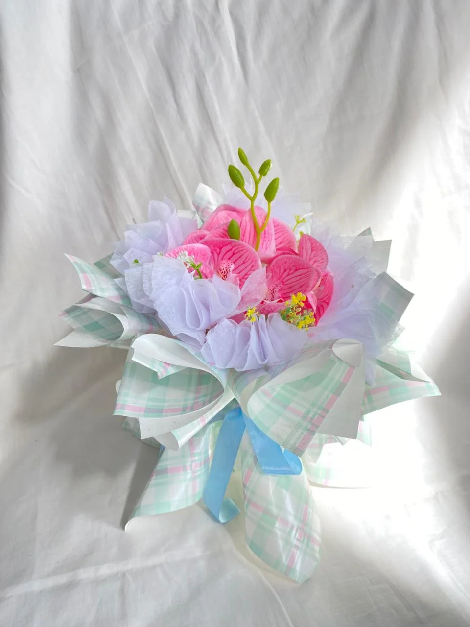 Bouquet Pink Orchid Plaid Pastel 